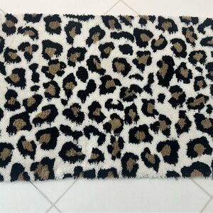 Rachel Zoe Wild Pattern Bath Mat - Black, Brown, and White